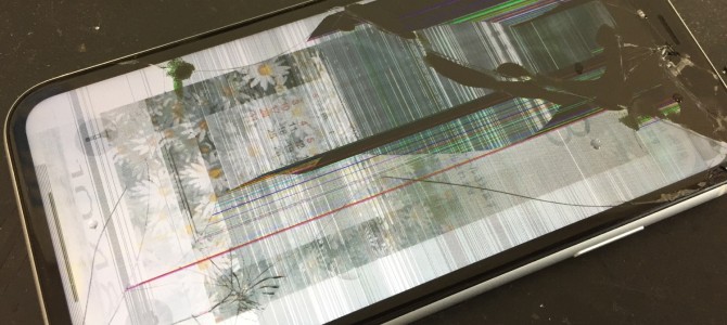 ◆加古川市よりiPhone XR ガラス割れ、液晶不良 -2020 5/16-