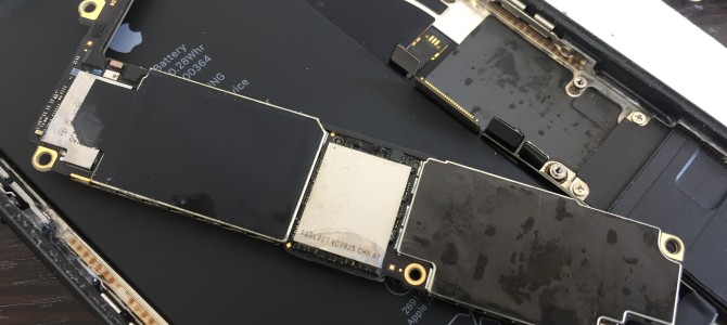 ◆加古川市よりiPhone8 Plus 水没修理 -2020 6/15-