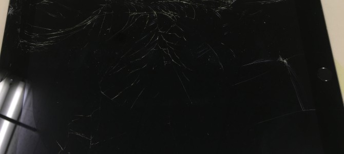 ◆加古川市よりiPad7世代 破損品買取 -2020 10/7-