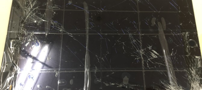 ◆加古川市よりiPad Air2 破損品買取 -2020 11/22-