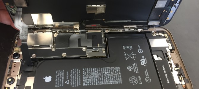 ◆加古川市よりiPhone XS 表示不良 -2021 3/18