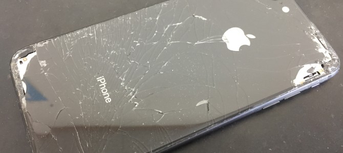 ◆加古川市よりiPhone8 Plus 背面ガラス割れ＆タッチ不良 -2021 3/16-