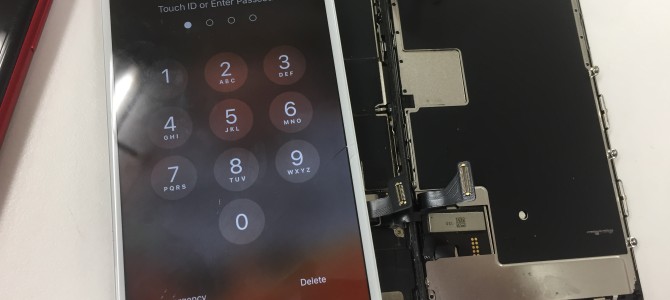 ◆加古川市よりiPhone8 破損端末からのデータ取り出し -2021 8/9-