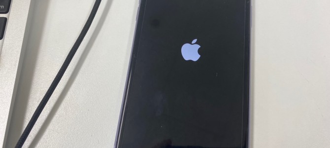 ◆加古川市よりiPhone11 起動不良 -2021 8/7-