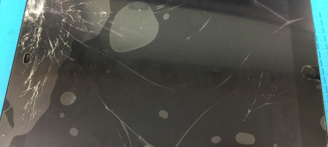 ◆加古川市よりiPad7世代 ガラス割れ -2022 1/7-