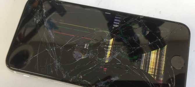 ◆加古川市よりiPhone SE2 画面割れ/液晶不良 -2022 7/30-
