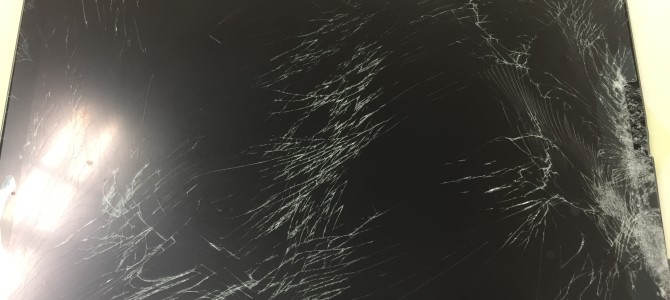 ◆加古川市よりiPad 破損品買取 -2022 8/22-