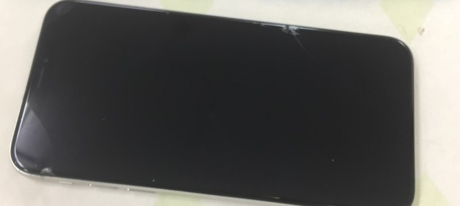 ◆三木市よりiPhone XS 破損品買取 -2022 10/23-