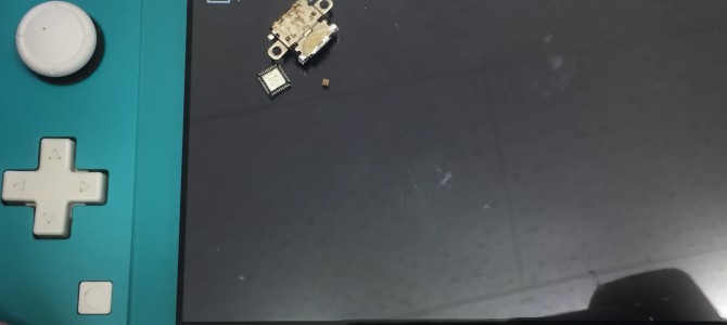 ◆姫路市より任天堂 Switch Lite 起動不可→コネクター交換/基板修理 -2022 12/2-