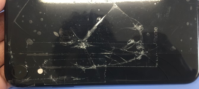 ◆高砂市よりiPhone XR 背面ガラス割れ -2023 2/26-