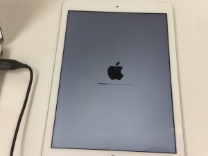 0A0EBAB7-B43E-45E0-A911-C5E80B80FA9B