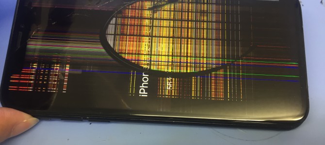 ◆加古川市よりiPhone XR ガラス割れ/表示、タッチ不良 -2023 8/15