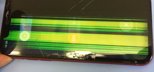 ◆明石市よりiPhone XR ガラス割れ/表示、タッチ不良 -2023 8/13
