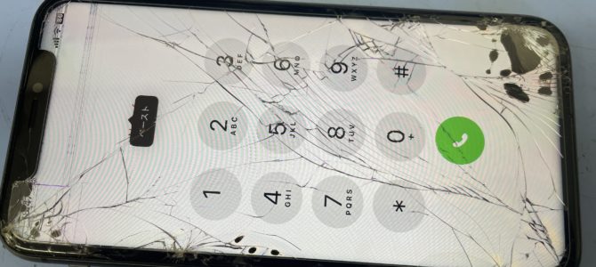 ◆姫路市よりiPhone11 ガラス割れ、液晶不良 -2024 8/15