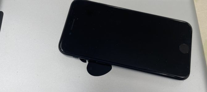 ◆三木市よりiPad4/iPhone SE2 破損品買取 -2024 8/24-