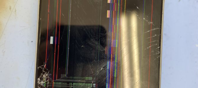 ◆神戸市よりiPhone11 ガラス割れ、表示不良 -2024 11/11