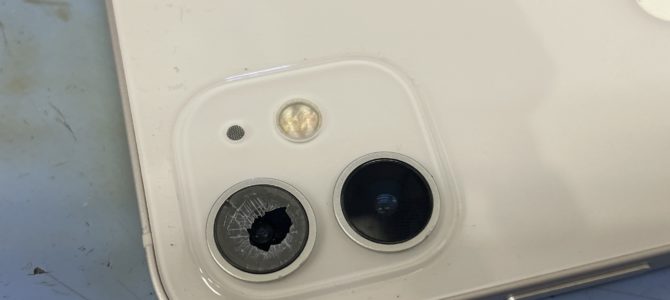 ◆姫路市よりiPhone12 カメラレンズ割れ -2024 11/13-