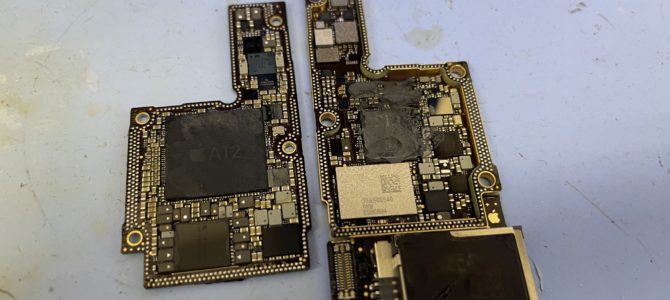 ◆加古川市よりiPhone XS 基板修理によるデータ復旧 -2024 12/14-