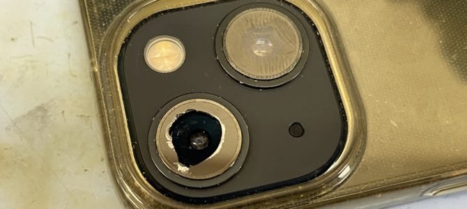 ◆姫路市よりiPhone13 カメラレンズ割れ -2025 3/5