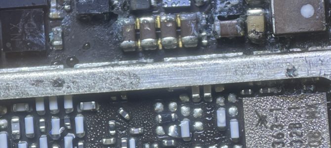 ◆加古川市よりiPhone7 水没→基板修理によるデータ復旧 -2025 3/24-