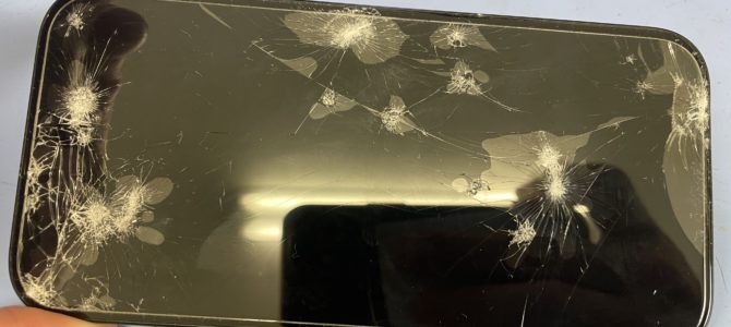 ◆加古川市よりiPhone15 大破した端末からのデータ取り出し -2025 6/14-