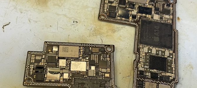 ◆神戸市よりiPhone12Pro Max 基板IC移植によるデータ復旧 -2025 7/23-