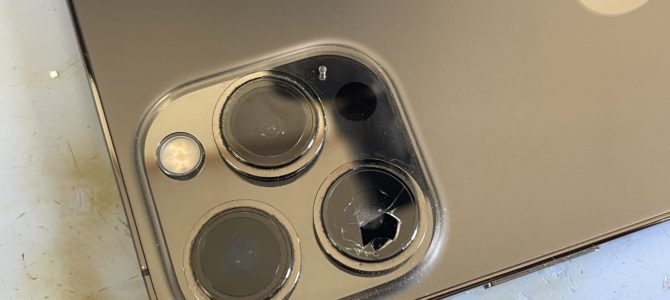 ◆加古川市よりiPhone13Pro Max カメラレンズ割れ -2025 8/16