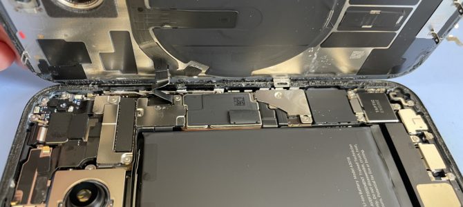 ◆加古郡稲美町よりiPhone15 水没→データ取り出し -2025 8/25-