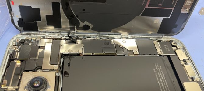 ◆高砂市よりiPhone15 水没＆カメラレンズ割れ＆カメラ修理 -2025 9/9-